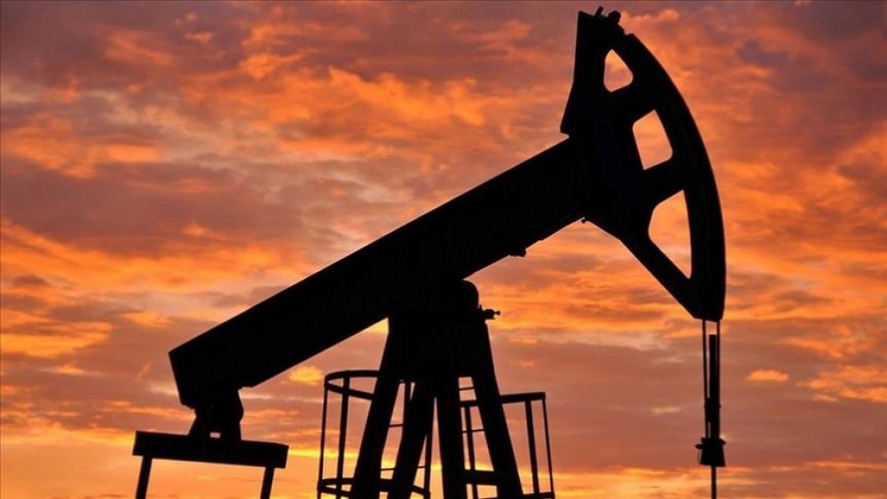 Preţurile petrolului a crescut cu 3% după ce Arabia Saudită a susţinut ideea reducerii producţiei OPEC+