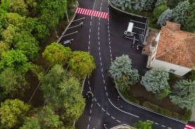 FOTO // Echipa Partidului „ȘOR” continuă să renoveze drumurile din satele din raionul Orhei