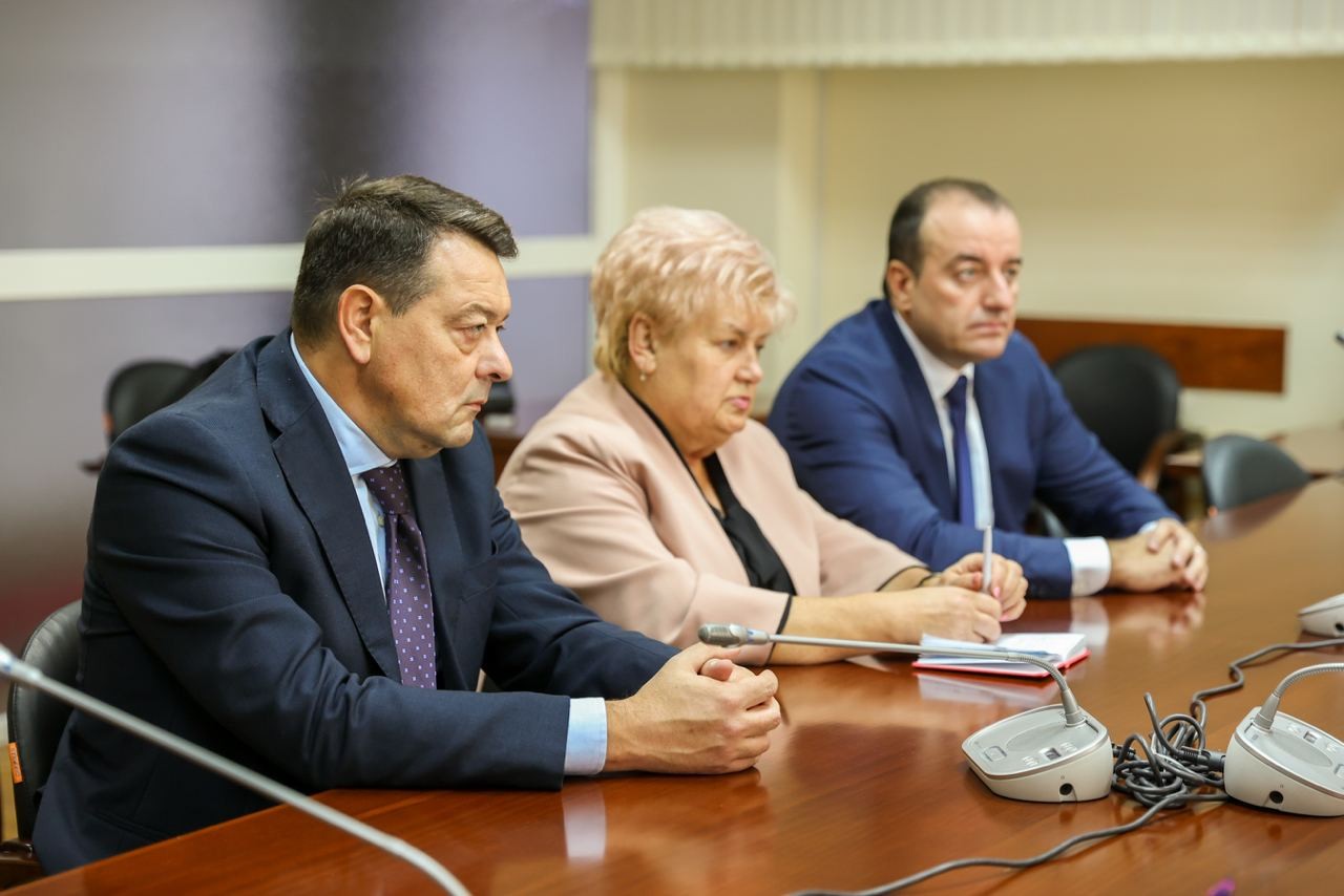 FOTO // Deputații „ȘOR” negociază în Duma rusească asigurarea R. Orhei cu gaze naturale și exportul produselor agricole din regiune în Federația Rusă