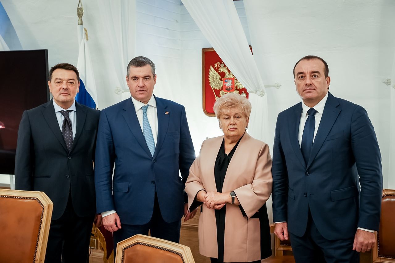 FOTO // Deputații „ȘOR” negociază în Duma rusească asigurarea R. Orhei cu gaze naturale și exportul produselor agricole din regiune în Federația Rusă