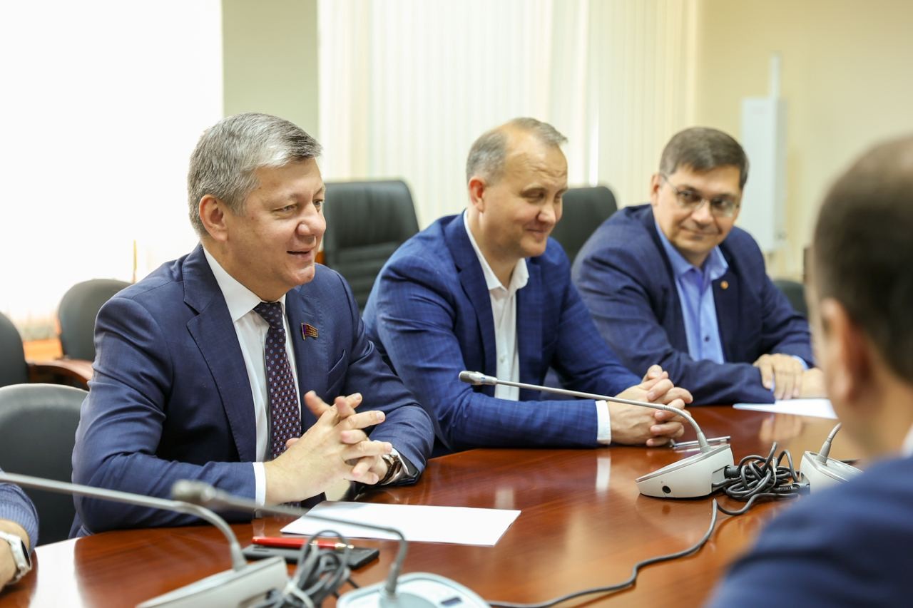 FOTO // Deputații „ȘOR” negociază în Duma rusească asigurarea R. Orhei cu gaze naturale și exportul produselor agricole din regiune în Federația Rusă