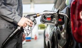 Mai ieftin! ANRE a afișat noile prețuri la benzină și motorină pentru mâine, 15 septembrie