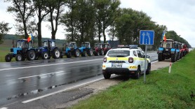 Agricultorii au ieșit la protest: Nu vă bateți joc de noi