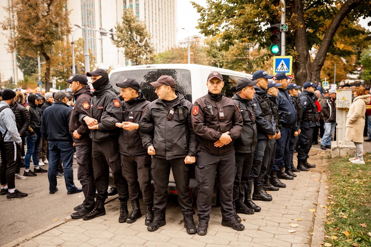 Maia Sandu - „STOARSĂ la TEASC” în „Orășelul Schimbării”. Cum și-au motivat protestatrii isprava