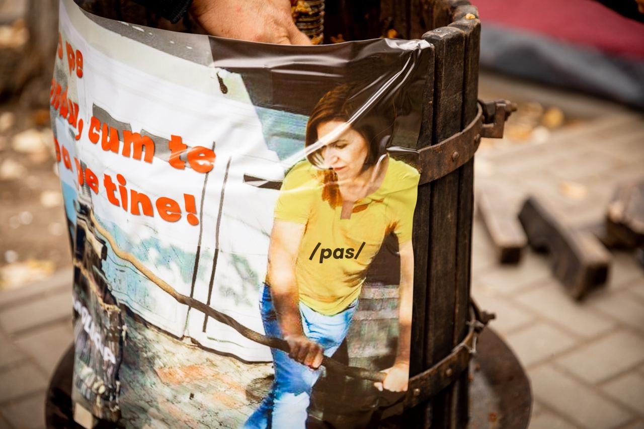 Maia Sandu - „STOARSĂ la TEASC” în „Orășelul Schimbării”. Cum și-au motivat protestatrii isprava