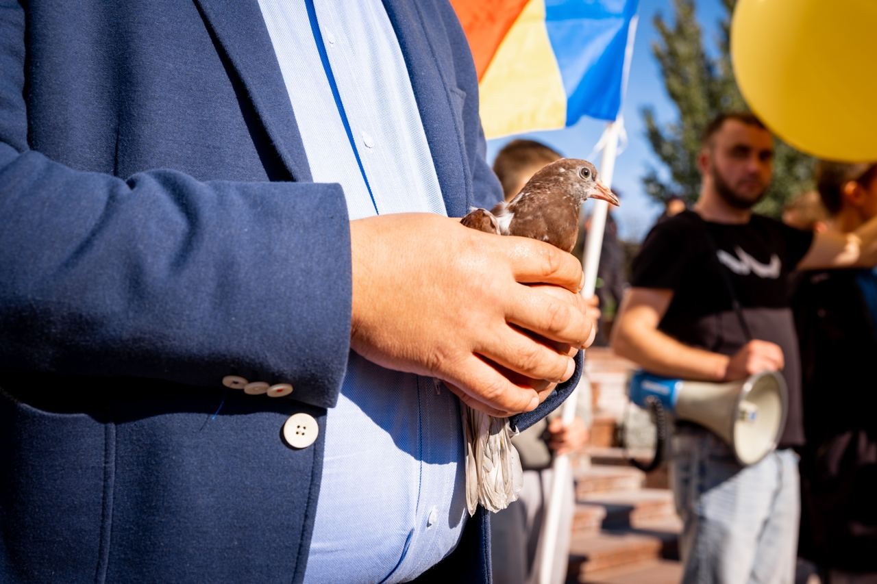FOTO // Peste 45 de mii de oameni participă la manifestația împotriva PAS și a Maiei Sandu, de la Președinție