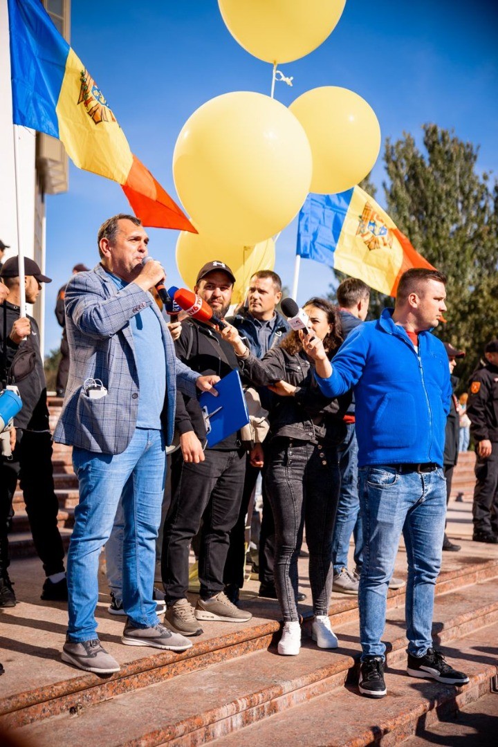 FOTO // Peste 45 de mii de oameni participă la manifestația împotriva PAS și a Maiei Sandu, de la Președinție