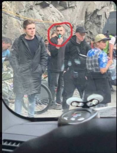 FOTO // Bloggerii milionari ruși părăsesc țara în masă