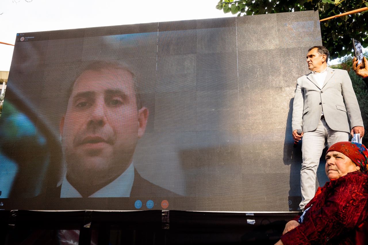 FLASH // Protestul ar putea cuprinde toată Capitala. Șor anunță extinderea „Orășelului Schimbării”