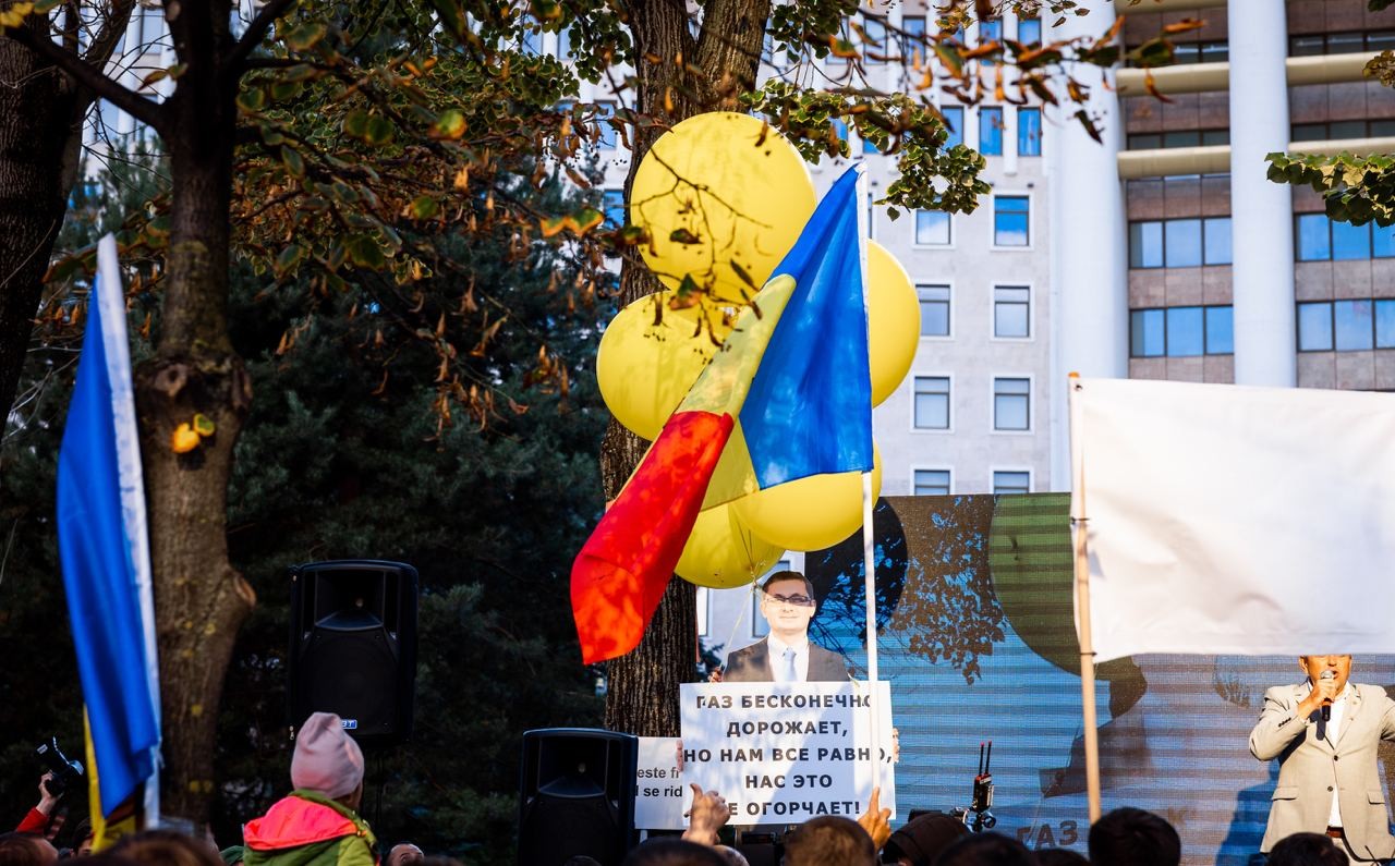 FOTO // Igor Grosu și-a luat și el zborul, după Maia Sandu