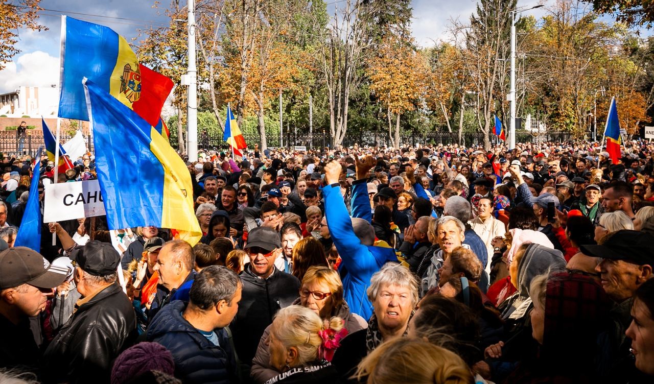 FLASH // Protestul ar putea cuprinde toată Capitala. Șor anunță extinderea „Orășelului Schimbării”
