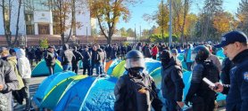 Partidul ȘOR: Noul simbol al PAS este, de astăzi, bâta și cagula