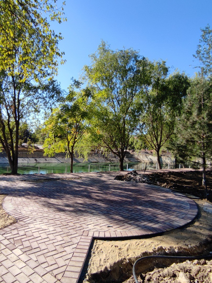 VIDEO // Renovarea parcului din Taraclia, pe ultima sută de metri. Proiect de anvergură, implementat la inițiativa liderului Partidului „ȘOR”