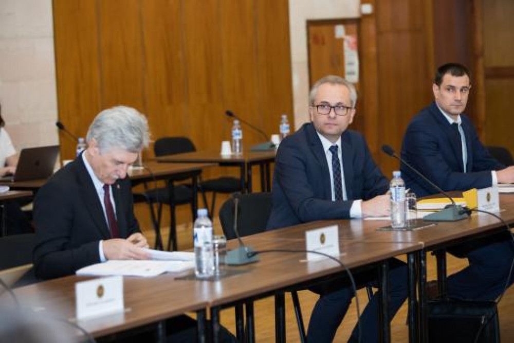 Zeci de milioane de EURO oferite Republicii Moldova de Agenția Franceză pentru Dezvoltare. Unde vor fi cheltuiți banii
