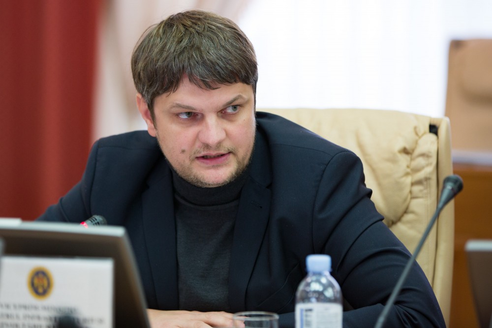 Guvernul își va eficientiza energetic mai multe clădiri publice dintr-un grant de 12,4 milioane de euro
