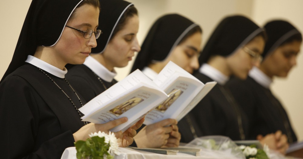 Papa Francisc: Preoţii şi călugăriţele vizionează şi ei pornografie pe internet