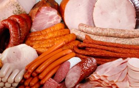 Otrava ascunsă din cârnați și crenvurști! Ce efecte nocive au asupra sistemului cardiovascular