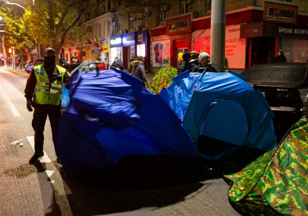 DOC // Partidul „ȘOR” cere cercetarea penală a lui Cernăuțeanu și Pavlov, care au dat ordin de împiedicare a protestelor pașnice