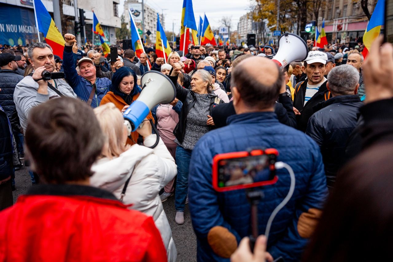 Partidul ȘOR: Peste 65 de mii de oameni au protestat astăzi împotriva regimului Maiei Sandu