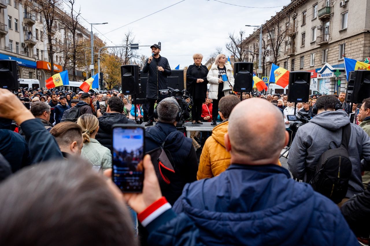 Partidul ȘOR: Peste 65 de mii de oameni au protestat astăzi împotriva regimului Maiei Sandu