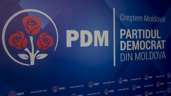 După ce Plahotniuc a anunțat că revine în politică, Partidul Democrat își alege un nou președinte. Cine este candidatul
