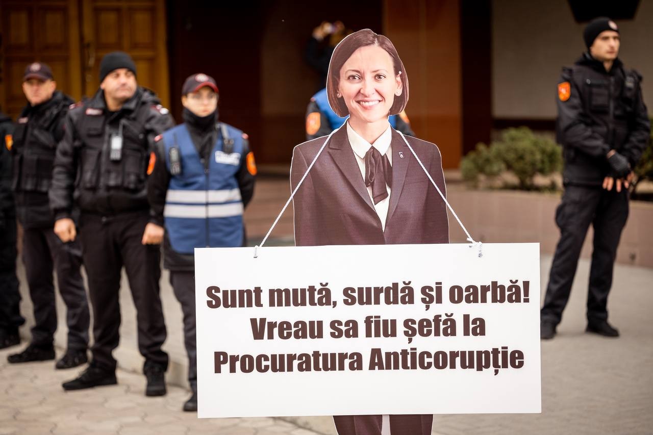 Flashmob organizat de Partidul „ȘOR”: Procuratura Anticorupție e surdă, oarbă și mută