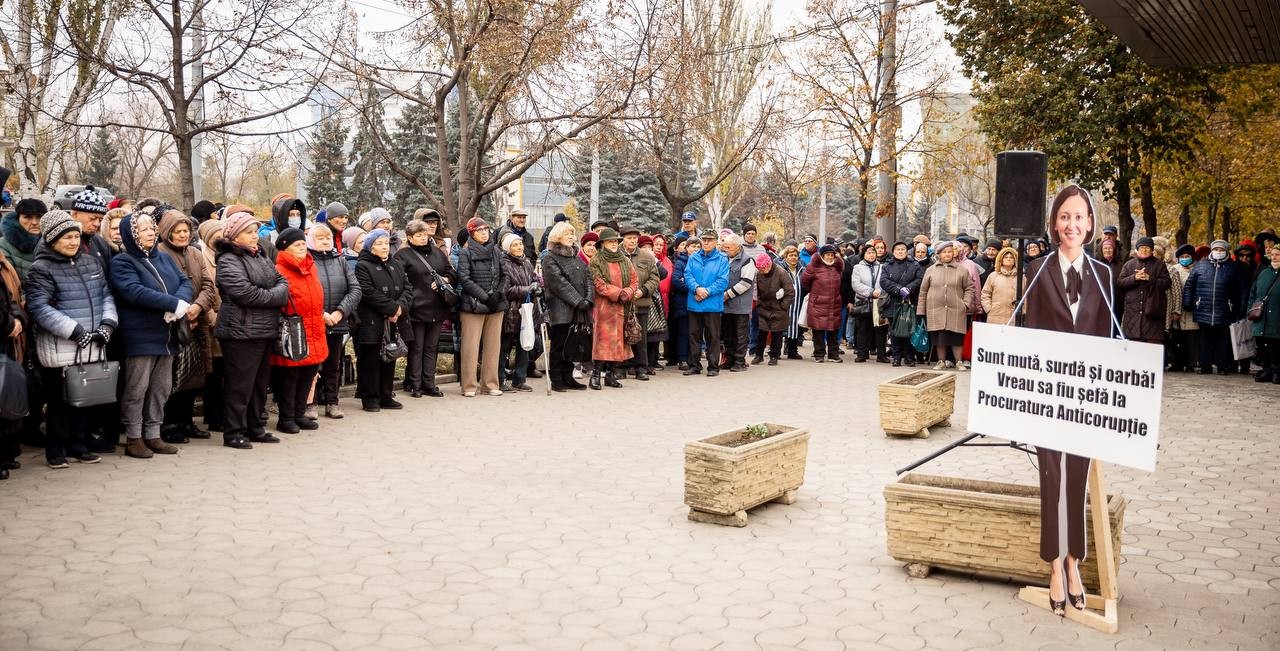Flashmob organizat de Partidul „ȘOR”: Procuratura Anticorupție e surdă, oarbă și mută