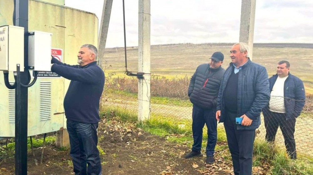 „Satul European” a adus lumină în alte 2 localități. În total s-au cheltuit în jur de un milion de lei