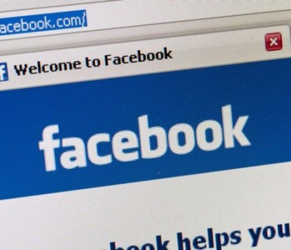 Un deputat AMENDAT pentru o postare pe Facebook. Ar fi compromis interesele justiţiei
