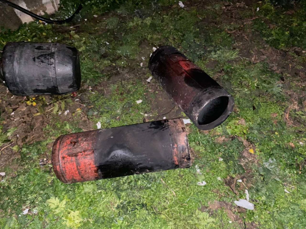 FOTO // Incendiu puternic la Orhei. Pompierii s-au luptat toată noaptea cu flăcările