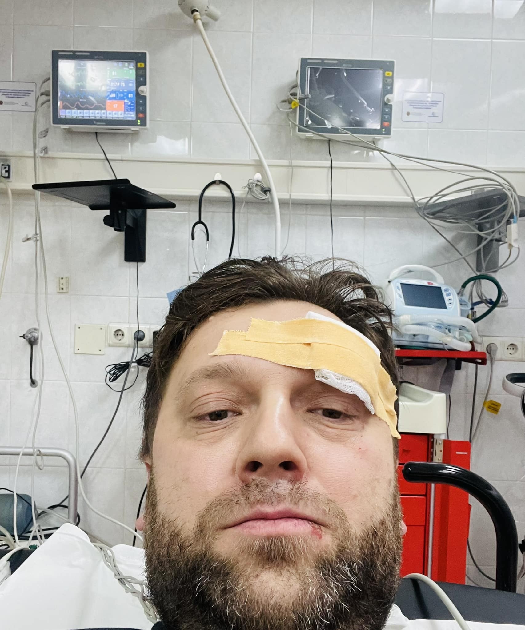 FOTO // Dumitru Alaiba a ajuns la spital: Așa începe prima zi la Ministerul Economiei