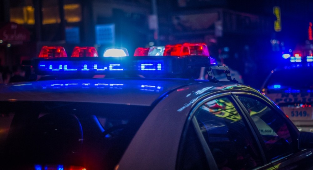 O femeie a încercat să jefuiască o bancă „înarmată” cu o foarfecă