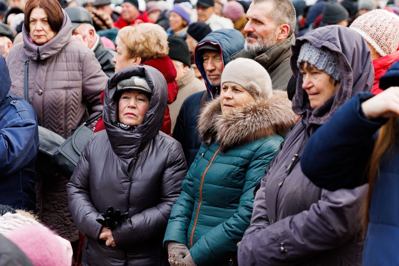 Protest organizat de Partidul „ȘOR”, la Parlament: Salvăm țara cu investiții de 10 miliarde de euro