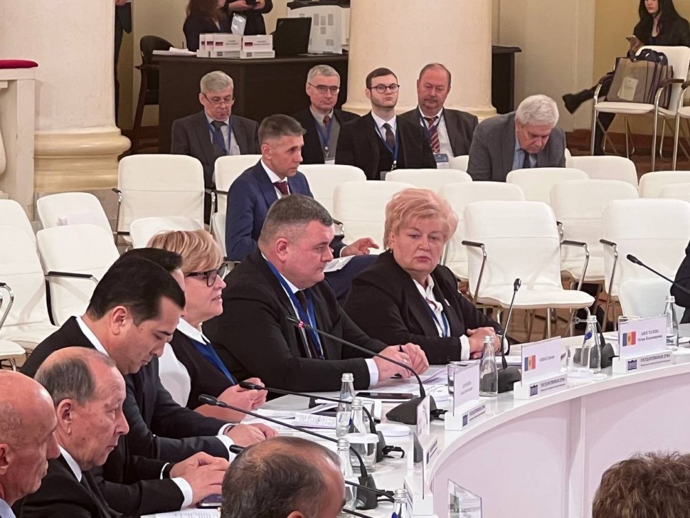 FOTO // Deputatul Partidului „ȘOR”, Reghina Apostolova, participă la o conferință interparlamentară CSI