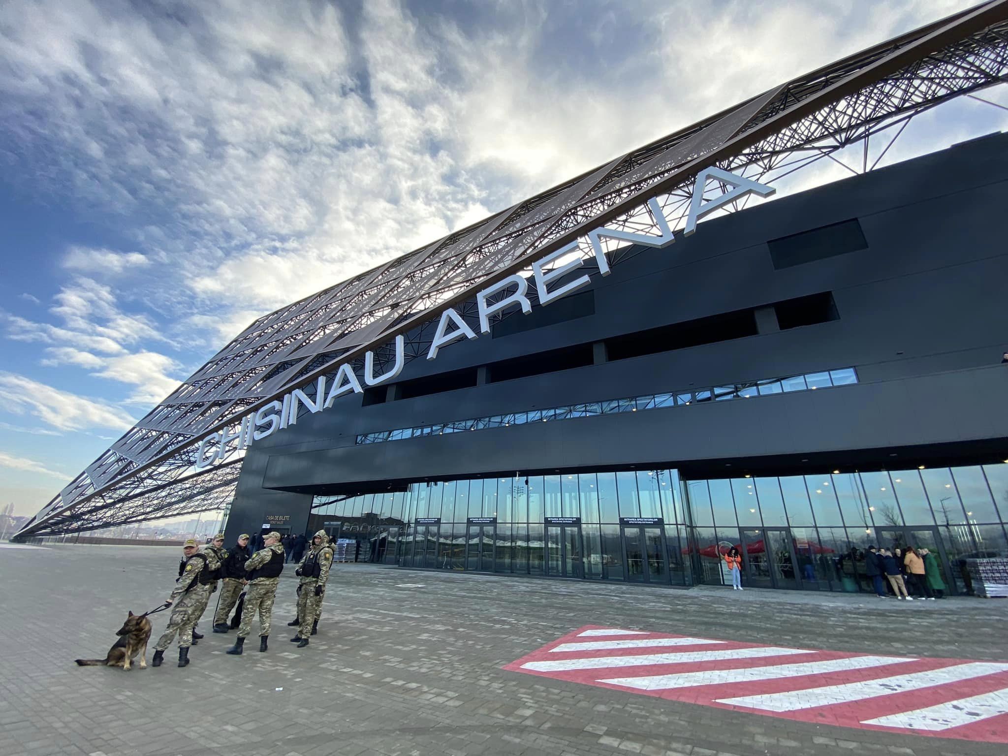FOTO // Cum arată din interior „Arena Chișinău” - Pe internet circulă primele imagini cu sala principală, vestiare și WC