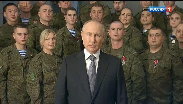 FOTO // Cine este „Natasha”, femeia care stă lângă Putin în aproape toate aparițiile publice