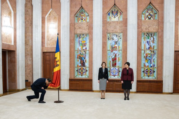 Maia Sandu și Natalia Gavrilița au participat la investirea noului ministru al Muncii și Protecției Sociale
