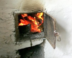 Tragedie la Glodeni. Un bărbat a ars de viu în propria casă
