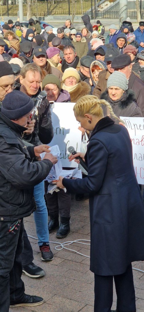 FOTO // Flashmob organizat de „ȘOR” la Parlament, pentru a obliga Guvernul să plătească facturile cetățenilor