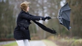 AVERTISMENT METEO // Cod GALBEN de intensificări ale vântului. Cum va fi timpul