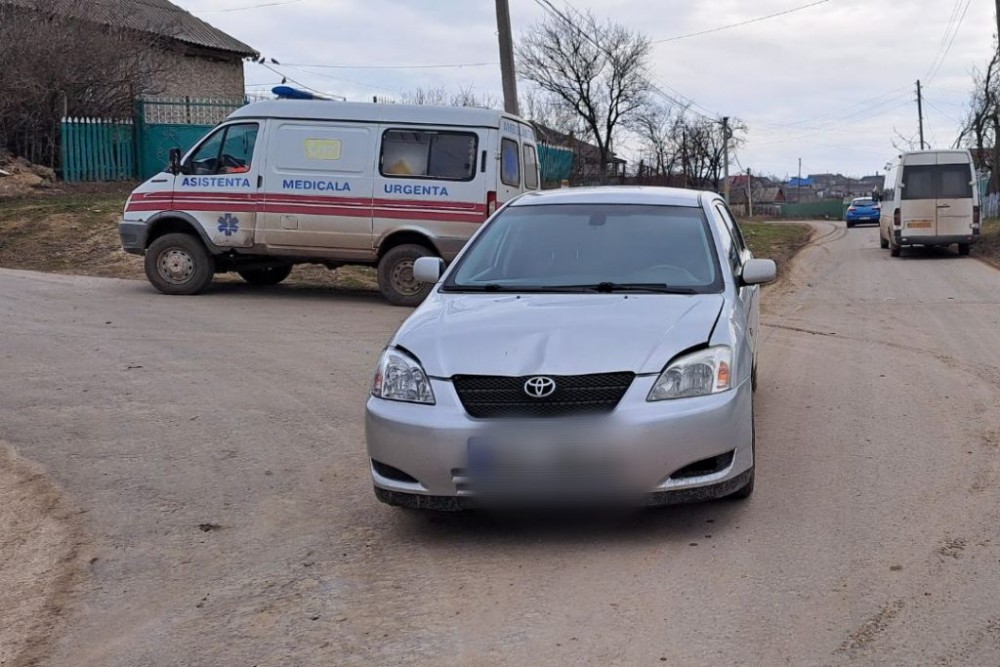 Accident tragic la Căușeni. O tânără și bebelușul ei de 10 luni, tamponați pe trecerea de pietoni