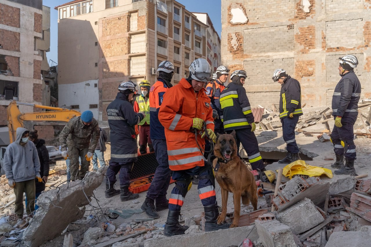 FOTO // Misiunea salvatorilor moldoveni în Turcia, prezentată în imagini