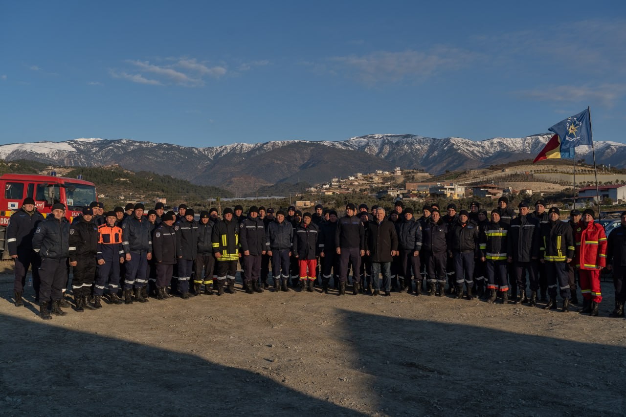 FOTO // Misiunea salvatorilor moldoveni în Turcia, prezentată în imagini
