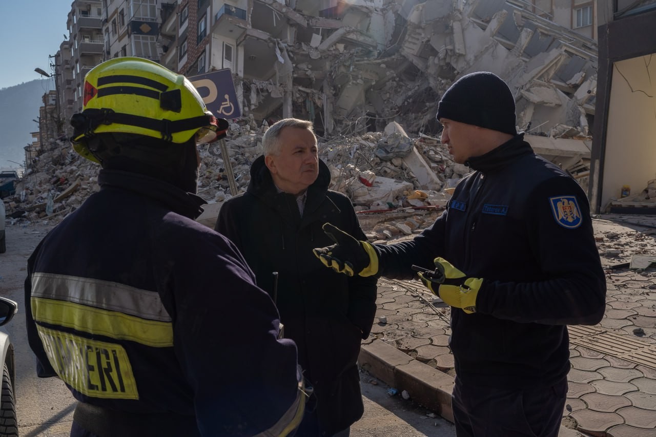 FOTO // Misiunea salvatorilor moldoveni în Turcia, prezentată în imagini