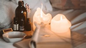De ce să nu mai cumperi lumânări parfumate. Ce se întâmplă dacă aprinzi una în casă, de fapt
