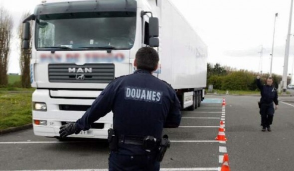 Un român, șofer de TIR amendat cu 270.000 de Euro în Franța. Ce încălcare a comis