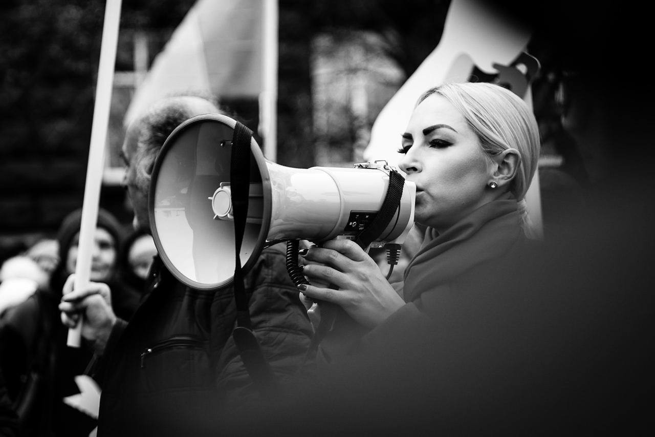Miting organizat de Mișcarea Pentru Popor: Oamenii cer guvernării să le achite facturile pentru lunile de iarnă și să nu admită război pe teritoriul Moldovei