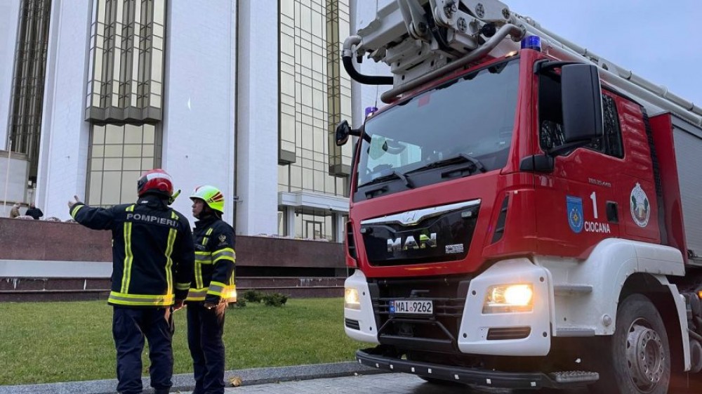 Momente de PANICĂ la Președinția R. Moldova. Au intervenit 10 echipaje de salvatori și pompieri