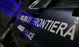 FLASH // Percheziții la domiciliul unui moldovean bănuit în organizarea migrației ilegale pentru ucraineni