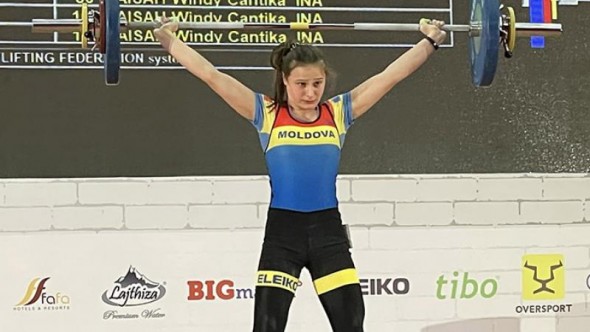 Ne poartă faima prin lume: Moldoveanca Nicoleta Cojocaru a ocupat locul 4 la Campionatul Mondial de juniori din Albania